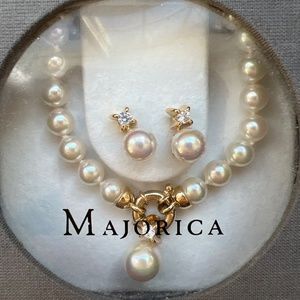 Majorca pearls